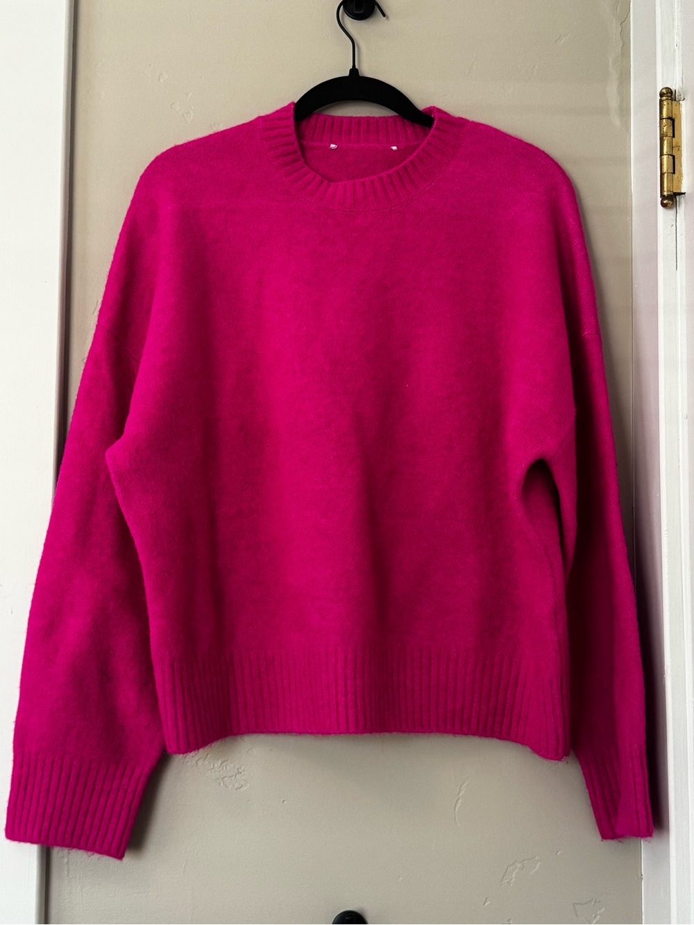 Women's Crewneck Sweater in Bright Fuchsia